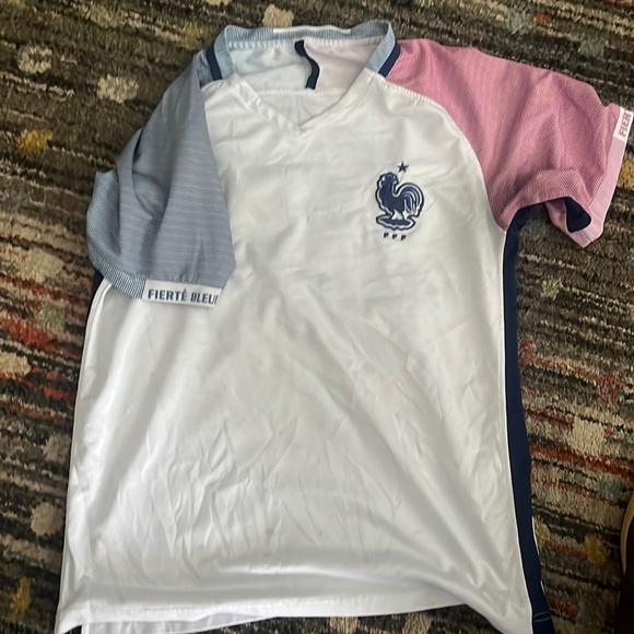 France National - Picture 1 of 1